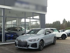 Bild des Angebotes BMW i4 eDrive40 M Sportp. ACC Pro°360°-19-HUP+HIFI