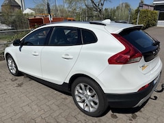 Bild des Angebotes Volvo V40 Cross Country D4 Geartronic Momentum