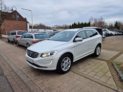 Bild des Angebotes Volvo XC60 Momentum D4 2WD*NAVI*XENON*KAMERA*PDC*AHK*