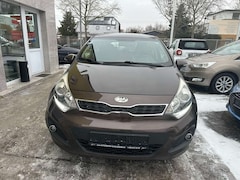 Bild des Angebotes Kia Rio Spirit, Automatik ,Navi,53Tkm,SHZ,Cam.,