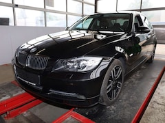 Bild des Angebotes BMW 330 330i