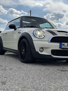Bild des Angebotes MINI Cooper S TÜV und Ölwechsel Neu mit Standheizug