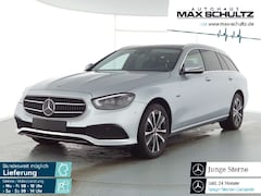 Bild des Angebotes Mercedes-Benz E 300 de T 4M DISTR*AHK*PANO*MEMO*360°KAM*MULTIB