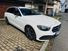 Bild des Angebotes Mercedes-Benz E 220 E220d MBUX DISTRONIC AHK KAMERA 1HAND TÜV 01/26