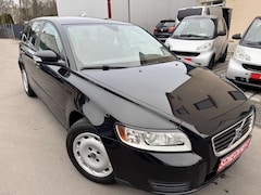 Bild des Angebotes Volvo V50 1.6/Scheckheft /Zahnriemen Neu/ SHZ/ Klima/ Isofix