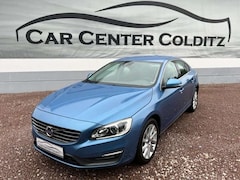 Bild des Angebotes Volvo S60 D2 Momentum*Aut.*Navi*Xenon*PDC*