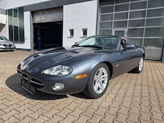Bild des Angebotes Jaguar XK8 Cabriolet/SHZ/NAVI/TEMPOMAT/GARANTIE