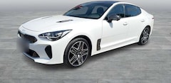 Kia Stinger GT 4WD Navi GSD ACC HuD SHZ PDC Memory