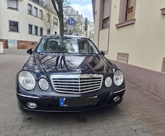Bild des Angebotes Mercedes-Benz E 320 Mercedes E 320 CDI 4Matic Avantgarde – Automatik –