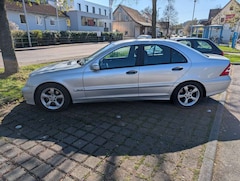 Bild des Angebotes Mercedes-Benz C 230 T 7G-TRONIC Classic Sport Edition +