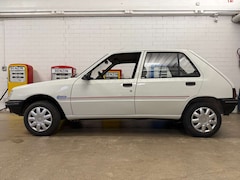 Bild des Angebotes Peugeot 205 205 Junior