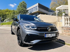Bild des Angebotes VW Tiguan Allspace 2.0 TDI SCR 4Motion DSG R-Line