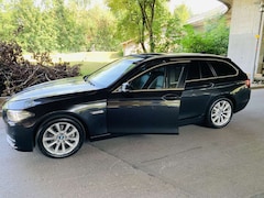 Bild des Angebotes BMW 520 520d xDrive Touring Aut./ Head-up / Pano/ Leder