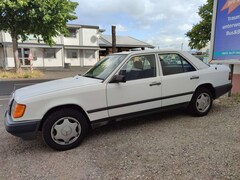 Bild des Angebotes Mercedes-Benz 250 D Automatik, H-Kennz.