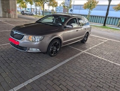 Bild des Angebotes Skoda Superb Combi 1.8 TSI DSG Ambition