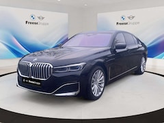 Bild des Angebotes BMW 750 i xDrive Laser 360° STANDHZ HEAD-UP MASSAGE
