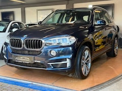 Bild des Angebotes BMW X5 xDrive 30 d Head-Up/Standheizung/8-fach ALU