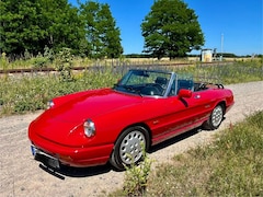 Bild des Angebotes Alfa Romeo Spider Spider 2.0 rot/schwarz original