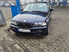 Bild des Angebotes BMW 323 323i