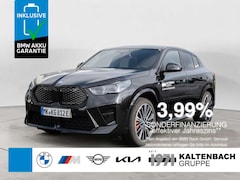 Bild des Angebotes BMW iX2 xDrive30 M-Sport Pro PANO AHK HUD 360°