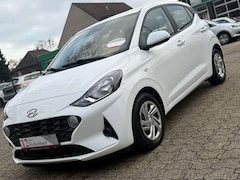 Bild des Angebotes Hyundai i10 Select Klima SHZ BHZ Lenkrad 1 Hand