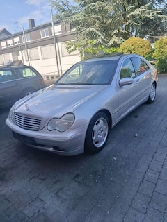 Bild des Angebotes Mercedes-Benz 240