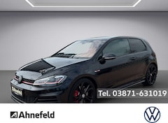 VW Golf VII GTI TCR
