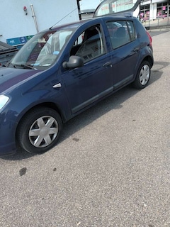 Bild des Angebotes Dacia Sandero 1.4 MPI 70 tsd km Scheckheft.