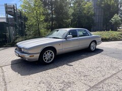 Bild des Angebotes Jaguar XJ XJ 3.2 Executive