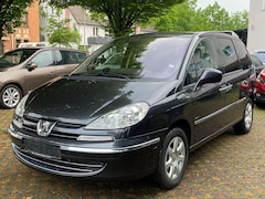 Bild des Angebotes Peugeot 807 Family, 8-fach bereift