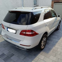Bild des Angebotes Mercedes-Benz ML 250 ML 250 BlueTEC 4MATIC 7G-TRONIC