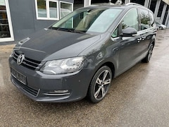 Bild des Angebotes VW Sharan Highline BMT*AHK*Pano*LED*R.Kam*7-Sitz.*