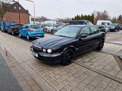 Bild des Angebotes Jaguar X-Type 2.5 V6 Executive*NAVI*XENIN*LEDER*PDC*