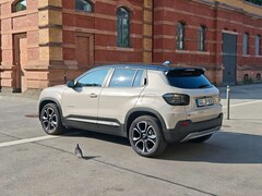 Bild des Angebotes Jeep Avenger Avenger Elektro Summit+, 54 kWh, LED, ACC, Leder