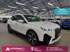 Bild des Angebotes BMW iX xDrive40 76,6 kWh|AHK|Leder|Sitzhzg