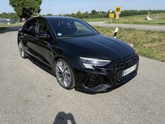 Bild des Angebotes Audi RS3 Garantie, 280, Matrix, B&O, RSAga, 8fach, allblack