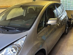 Bild des Angebotes Kia Venga Venga 1.6 CVVT Automatik Platinum Edition