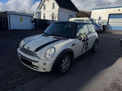 Bild des Angebotes MINI Cooper Mini Cooper TÜV 11/2027!