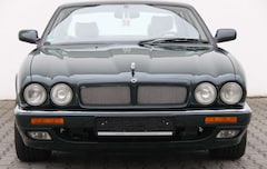 Bild des Angebotes Jaguar XJR mit 2 Jahren Garantie Top Zustand