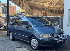 Bild des Angebotes VW Sharan Comfortline 1.9TDI*AUTOMATIK*7Sitzer*AHK*