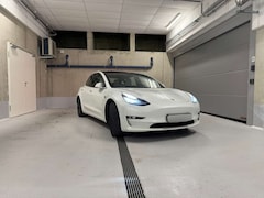Tesla Model 3 Long Range AWD Dual Motor inkl. Batterie-Zert.