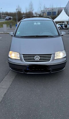 Bild des Angebotes VW Sharan 2.0 TDI Highline Blue Motion Leder 7 Sitze