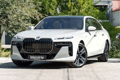 Bild des Angebotes BMW 740 d M SPORT.CONNOISSEUR.SKY.DR.ASS.PRO.5/100