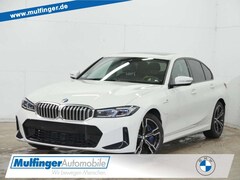 Bild des Angebotes BMW 330 e M Sport FACELIFT HUD GlasD.SuView.Ha/Ka AHK