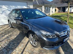 Bild des Angebotes Mercedes-Benz E 200 Avantgarde 7G-TRONIC / top gepfl. / erst 89 tkm