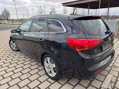 Bild des Angebotes Kia Ceed SW / cee'd SW cee'd 1.6 CRDI Navi Kamera Pdc Tüv Neu