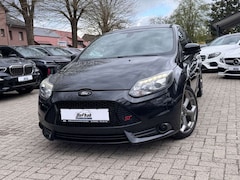 Ford Focus Lim. ST SHZ