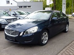 Bild des Angebotes Volvo S60 Lim. D3 Momentum Aut. Nav Parkhilfe Alu BT
