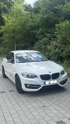 Bild des Angebotes BMW 220 220i Coupe Aut. Sport Line
