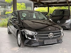 Bild des Angebotes Mercedes-Benz B 200 d Style-DISTRONIK-SPUR-KAMERA-SHZ-NAVI